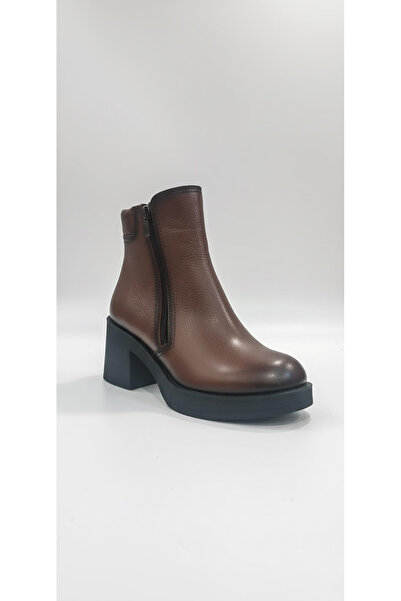 Ustalar Ayakkabı Çanta حذاء بكعب من الجلد الطبيعي للنساء من تابا 074.602-1