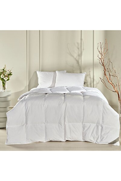 Linens لحاف مزدوج من ريش الإوز الأنيق