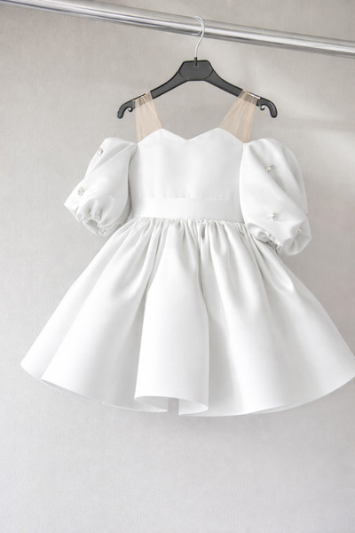 MUSGEM فستان سهرة للفتيات بتصميم خاص من التول الأبيض مع تفاصيل حجرية وأكمام ب...