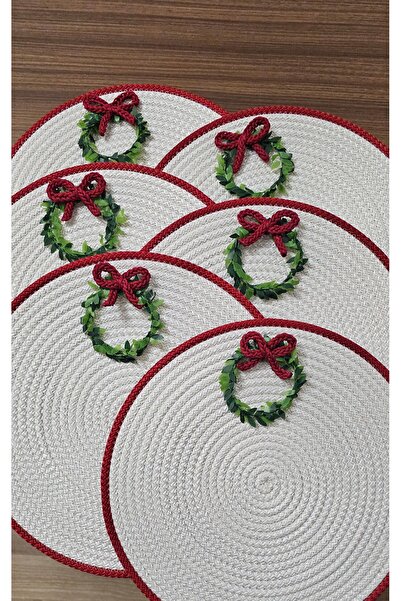 Patiska Tasarım Yılbaşı Temalı El Yapımı Hasır Supla 32 cm – Kırmızı Beyaz Yuvarlak Amerikan Servis | 6 Adet