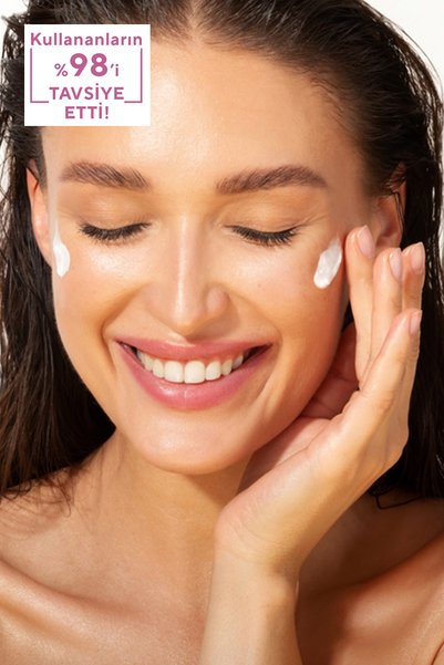 Mypia Cosmetics Anti-Blemish Tone Equalizer Spf 50+ Glutathione & Hyaluronic Acid Effect Pink Sunscreen 50ml