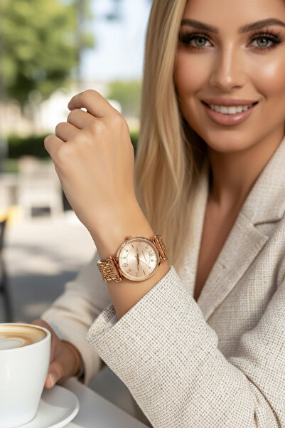 Choppers İçi Sade Taşlı Spor Kadın Metal Kordon Hediyelik Kol Saat