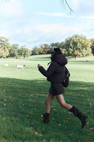 Stradivarius Yan Yırtmaçlı Şort Etek