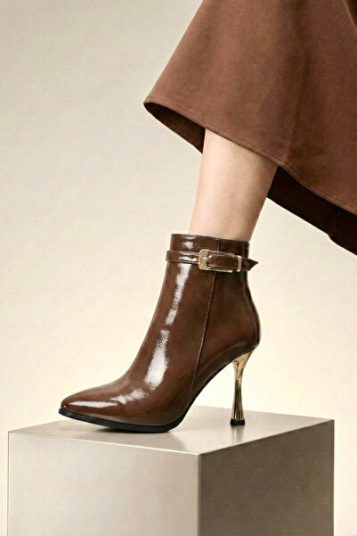 TOPUKSESİM حذاء نسائي بكعب عالي ونعل مضاد للانزلاق بلون ذهبي داكن (8 سم)