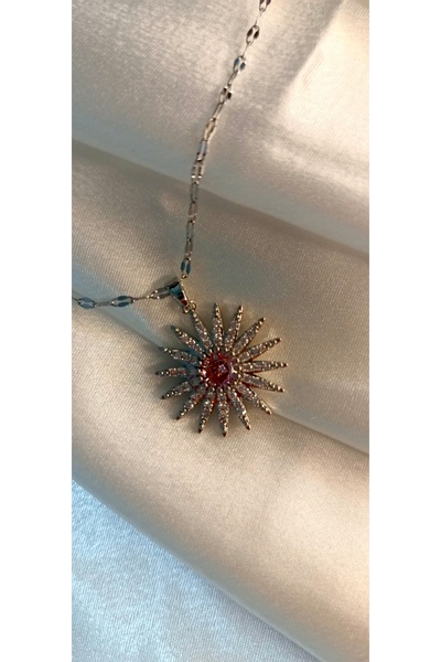 Poyi Aksesuar قلادة شمسية فضية مرصعة بالحجر الوردي