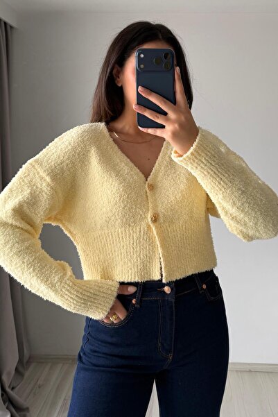 Güneş Soft Textured Short Knit Cardigan