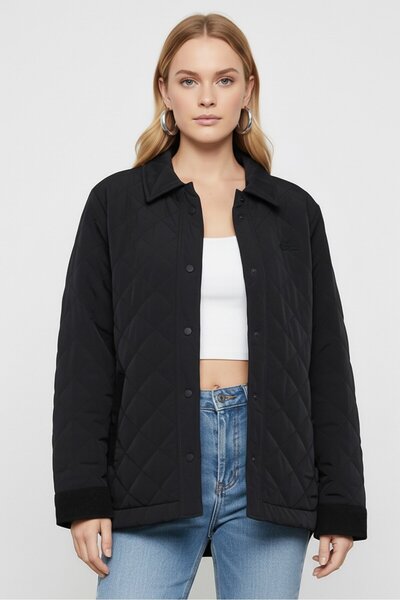 Lacoste سترة نسائية مبطنة، سوداء