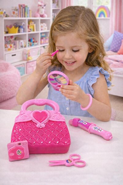 Akar Çantalı Makyaj Seti Oyuncak