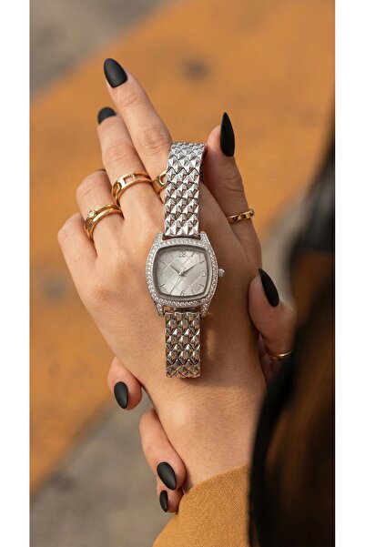 KLISHE Butik ساعة فيينا النسائية الفضية اللون من الفولاذ، أولد موني، فاخرة، م...