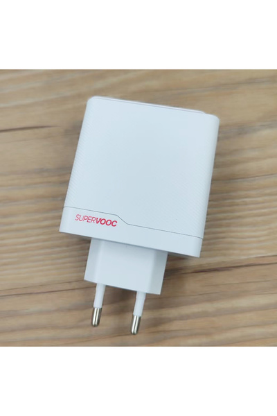 Choice شاحن أوروبي أبيض اللون فقط، بقوة 100 واط، مزود بمنفذين للشحن السريع Su...