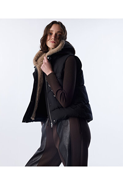 Twist Double Piece Look Puffer Vest