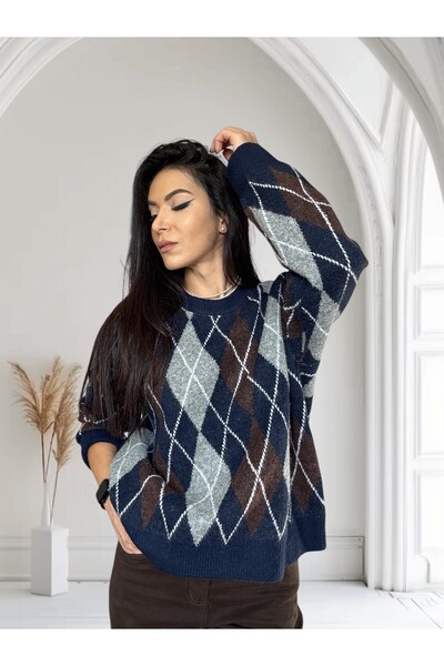 MISS LEXI STUDIO Checked Sweater