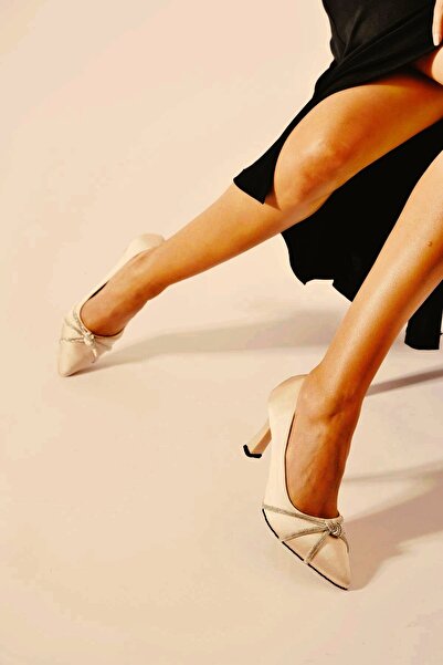 ARME CITY Punta Ac20261 Stiletto with Glass Heel and Stone Detail