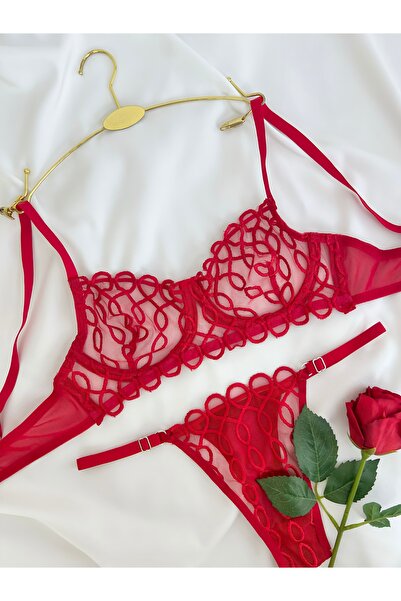 kiari Red Chain Patterned Embroidered Cupless Underwire Lingerie Set