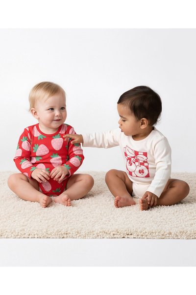 Bonfino ملابس داخلية قطنية 100% للبنات، مطبوع برسومات فواكه، بأكمام طويلة (عبوة من قطعتين) - عاجي وأحمر