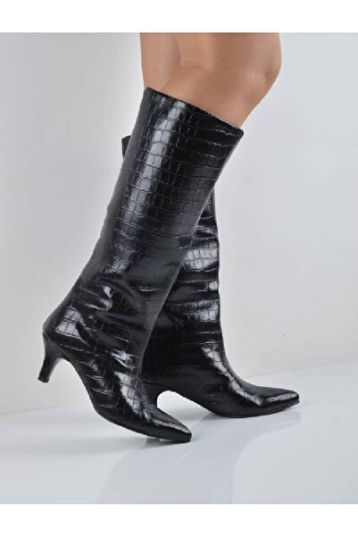 Şanslı Ayakkabıcılık Black Crocodile Patent Leather Short Heeled Boots