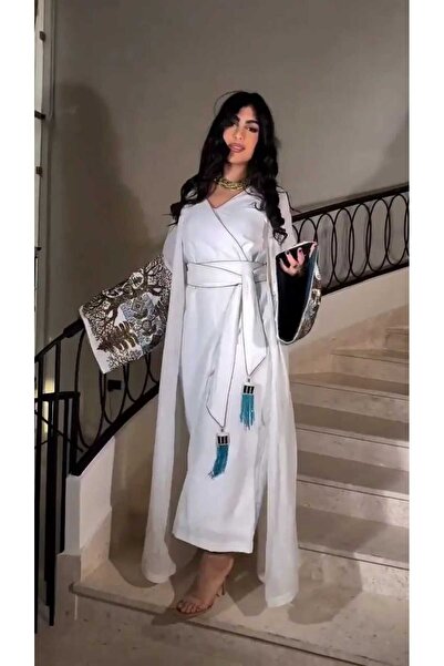 AMAZ 💎 White luxury jumpsuit with embroidered cape 💎