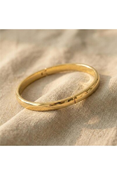 Zeino Düz Kelepçe Bilezik - 14K Altın Rengi Kaplama, 6,5 cm çap