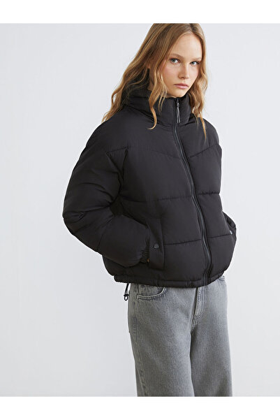 LC Waikiki Palton negru guler ridicat pentru femei