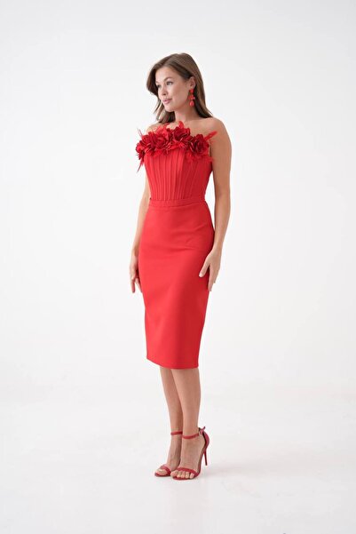 zoezoe KORSAJ KESİMLİ TÜYLÜ ÇİÇEK YAKA DETAYLI MİDİ BOY ÖZEL GÜN DAVET ELBİSESİ