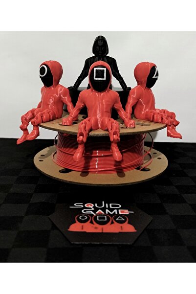 skyvstore Squid Game 4 lü asker seti ve tabelası ile birlikte