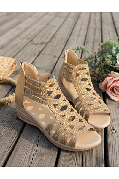 Sheya Shein platform sandals, beige