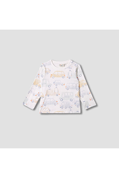 Juniors تيشيرت برقبة دائرية وأكمام طويلة مطبوع عليه صورة سيارة