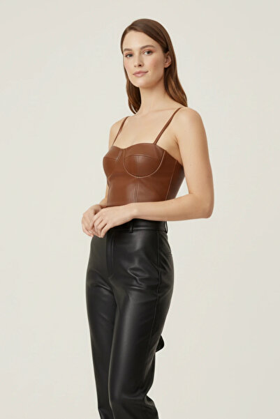 cemo İnce Askılı Vücuda Oturan Suni Deri Büstiyer Crop