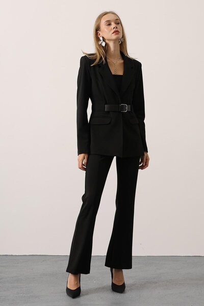Trend Alaçatı Stili Kadın Siyah Kemerli Fleto Cepli Dikiş Detaylı Blazer Asta...