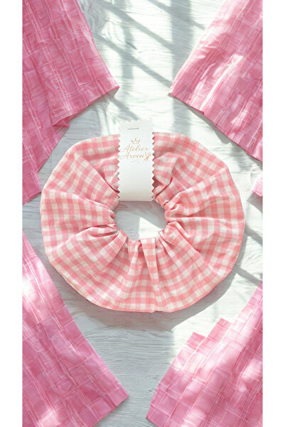 Home Pembe Kareli Scrunchies