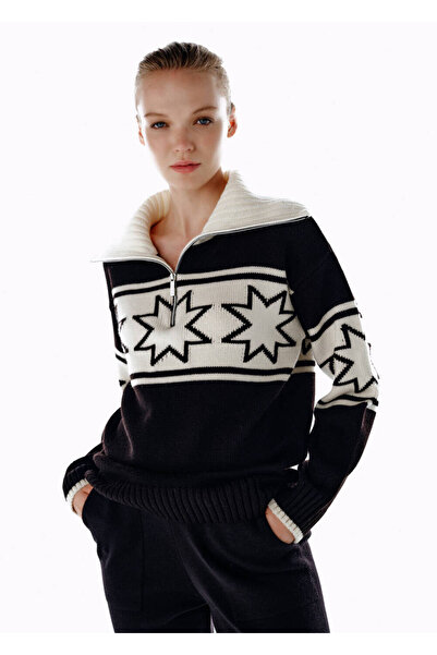 Knitss Siyah Beyaz Kontrast Yıldız Desenli Triko