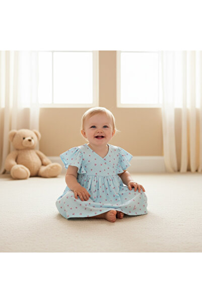 Juniors فستان مطبوع عليه زهور بأكمام مكشكشة