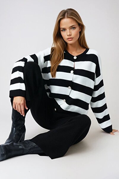 Trend Alaçatı Stili Kadın Siyah Ekru Kalın Çizgili Düğmeli Triko Hırka Vs00977