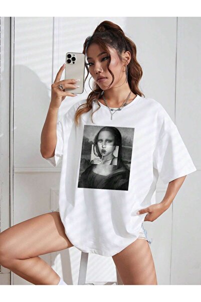 PENTHİLUS تي شيرت “موناليزا” مطبوع بأكتاف منسدلة – كاجوال بنمط جرافيك