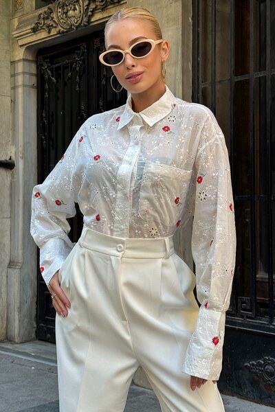 Trend Alaçatı Stili قميص نسائي أحمر بجيب واحد من الأمام قصير وطويل من الخلف م...