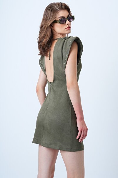 Trend Alaçatı Stili Rochie de damă din piele intoarsa, kaki, cu spatele deschis, cu umar captusit, cu umarul jos, Vs01192