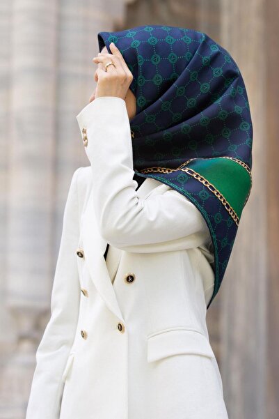 Vissona % 57 İPEK % 43 VİSKON Twill İpek Zincirli Ve Monogram Desenli Laciver...