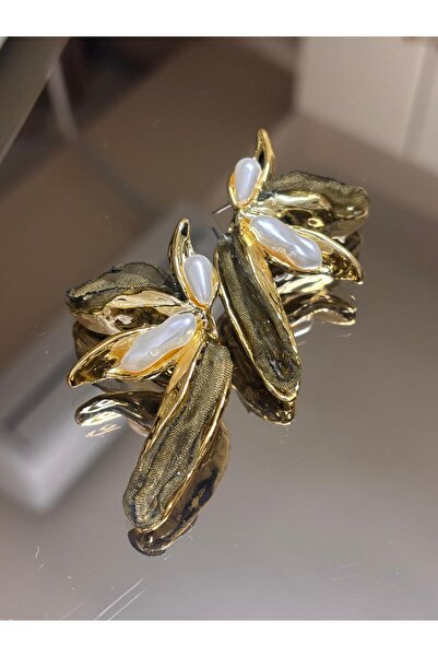 ZEYNVA Pearl leaf earrings