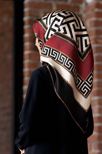 Vissona % 57 İPEK % 43 VİSKON Twill İpek Labirent Ve Geometrik Desenli Siyah ...