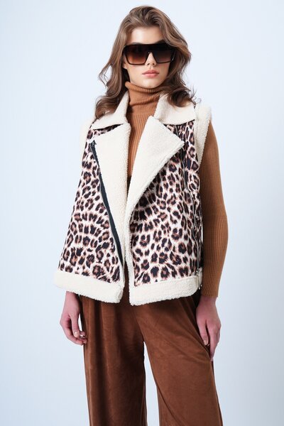 Trend Alaçatı Stili Women's Leopard Fur Lined Double Breasted Collar Leopard Vest Vs01193