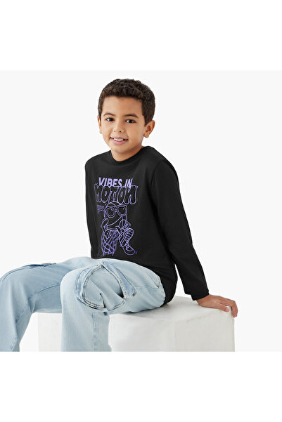 Juniors Graphic Print Sweatshirt with Long Sleeves