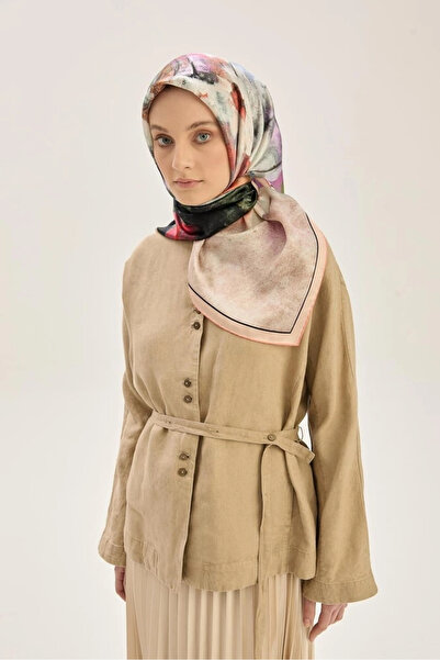 Maisa وشاح حرير لادن سورة 90*90 سم - سلمون