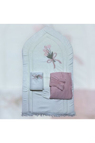 prayer mat1 Prayer mat set with prayer rug