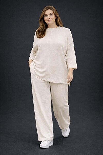 bezeXL Plus Size Plain Front Stitched Knitwear Double Suit Ecru