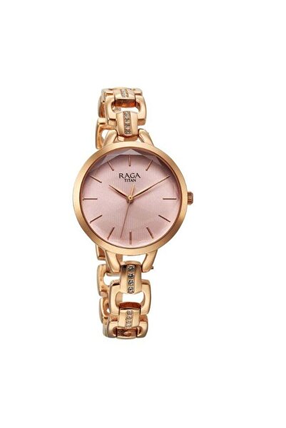Titan ساعة راجا شوستوبر النسائية 95352WM01 - مينا ذهبي وردي، سوار معدني