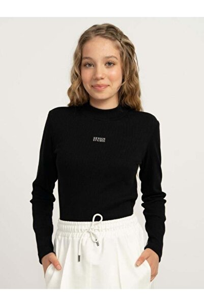 Zekids بلوزة بناتي بياقة نصفية قماش مجدّل