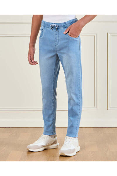 REDTAG بنطلون جينز أزرق قصة ضيقة الارتداء