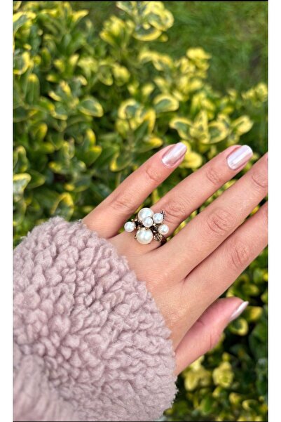 Ceso Accesories Elegant White Pearl Flower/Vine Branch Motif Ring