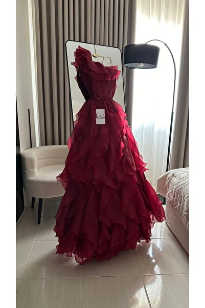 Nareen Fashion فستان سهرة فاخر بلون الأحمر الملكي