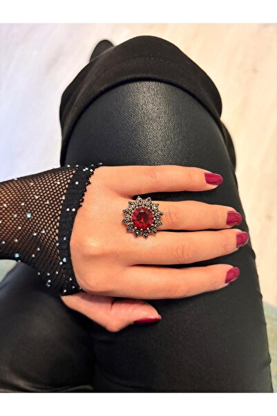 Ceso Accesories خاتم نسائي من الحجر الأحمر العتيق ذو مظهر قديم